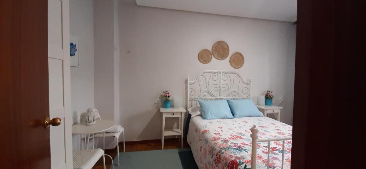 Apartamento Costa Vasca Las Arenas Гечо Екстериор снимка